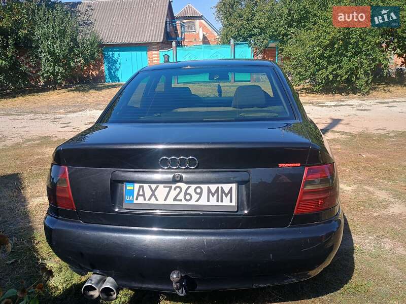Седан Audi A4 1996 в Краснокутске
