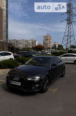 Седан Audi A4 2013 в Одесі