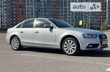 Седан Audi A4 2012 в Киеве