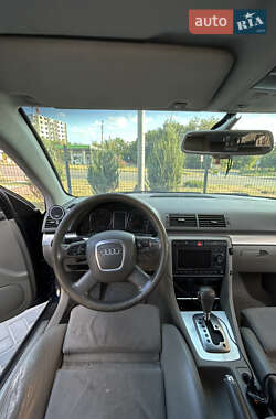 Седан Audi A4 2005 в 