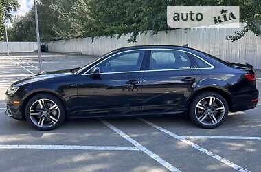 Седан Audi A4 2018 в Киеве