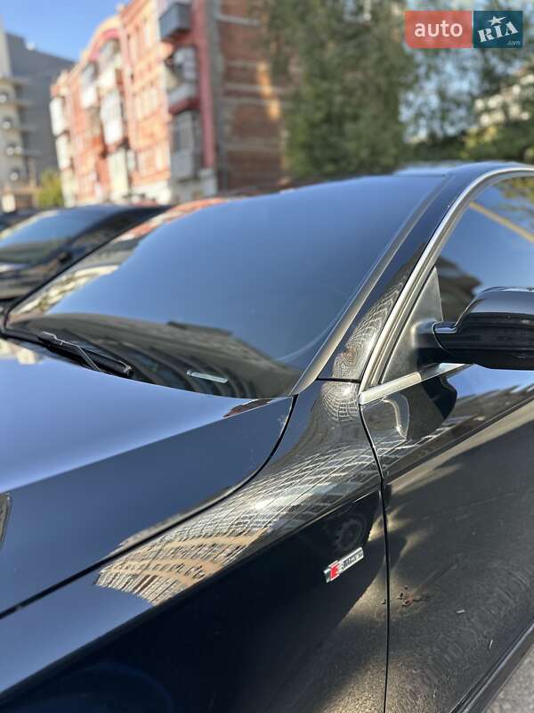 Седан Audi A4 2015 в Харкові
