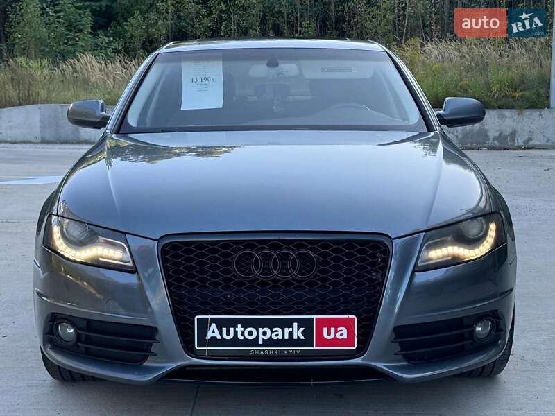 Седан Audi A4 2012 в Киеве