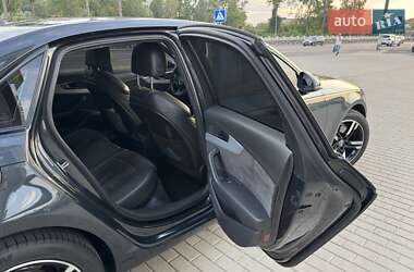 Седан Audi A4 2016 в 