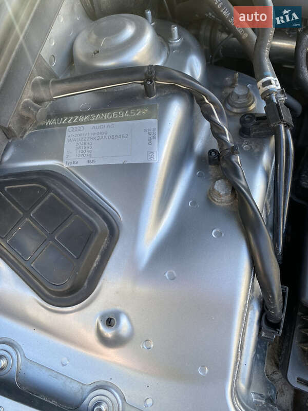 Седан Audi A4 2010 в Косові
