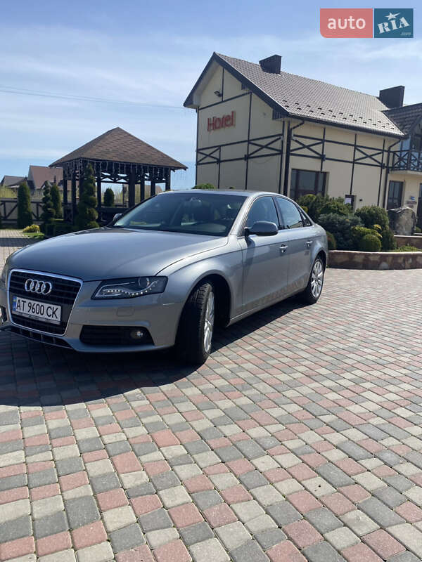 Седан Audi A4 2010 в Косові