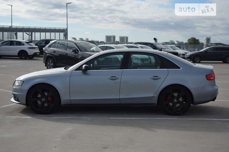 Седан Audi A4 2011 в Киеве