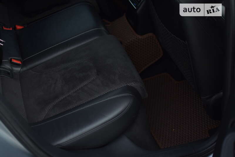 Седан Audi A4 2011 в Киеве