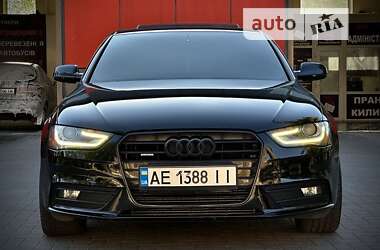 Седан Audi A4 2013 в Запорожье