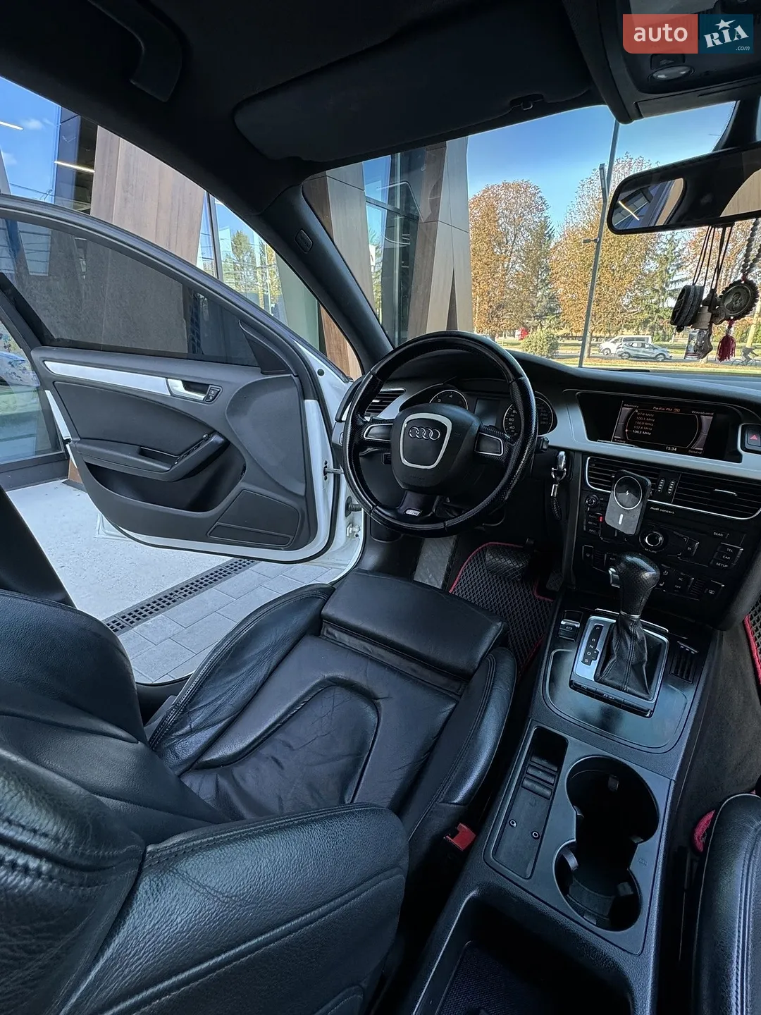 2011 Audi A4 - мініатюра 14