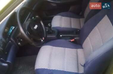 Седан Audi A4 1997 в 