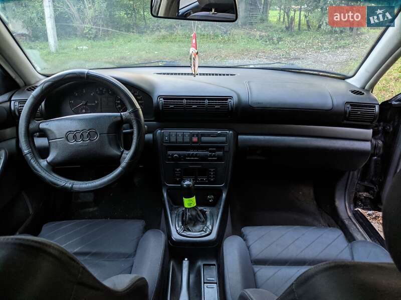 Универсал Audi A4 1997 в Турке