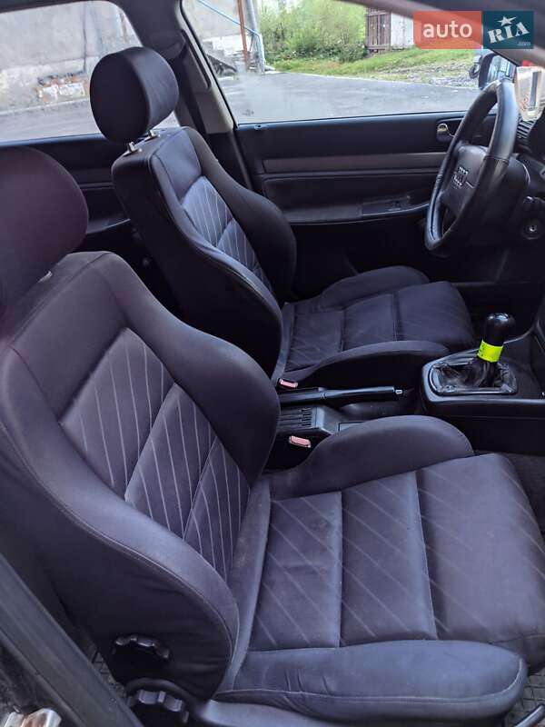Универсал Audi A4 1997 в Турке