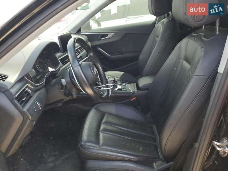 Седан Audi A4 2018 в Киеве