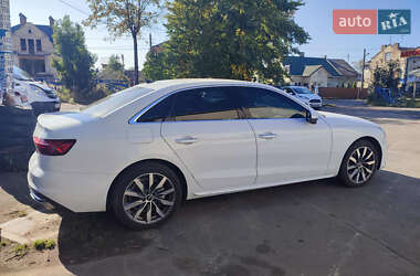 Седан Audi A4 2020 в 