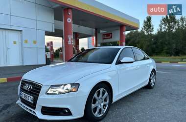 Седан Audi A4 2010 в 