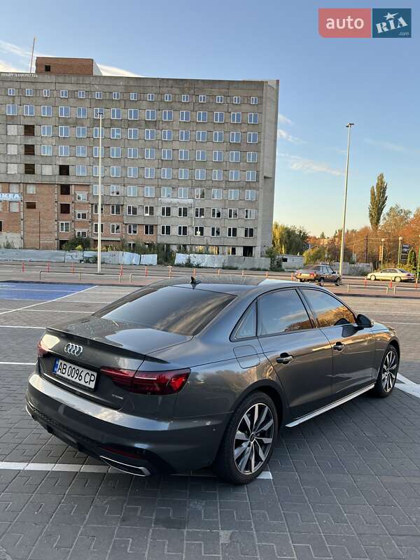 Седан Audi A4 2023 в Вінниці