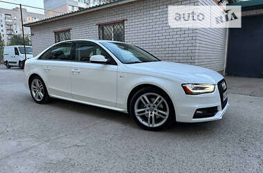 Седан Audi A4 2015 в 
