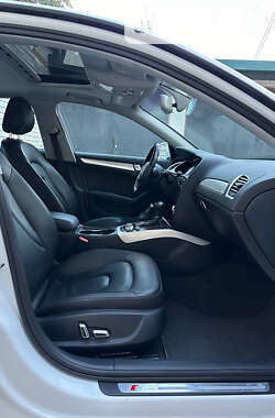 Седан Audi A4 2015 в 