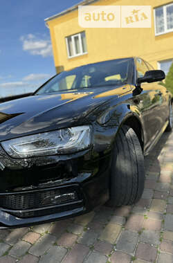 Седан Audi A4 2014 в Городке