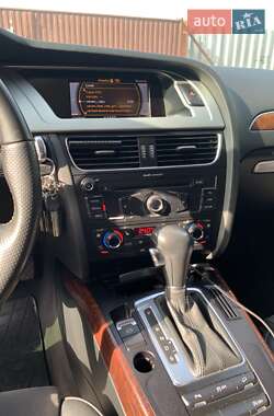 Седан Audi A4 2010 в Макарове
