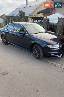 Седан Audi A4 2013 в Стрые