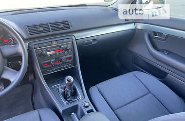 Седан Audi A4 2005 в Сарнах