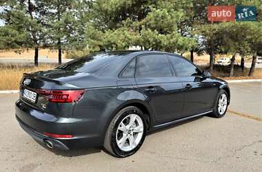 Седан Audi A4 2017 в 