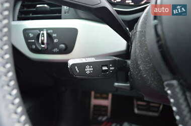 Седан Audi A4 2016 в Львові