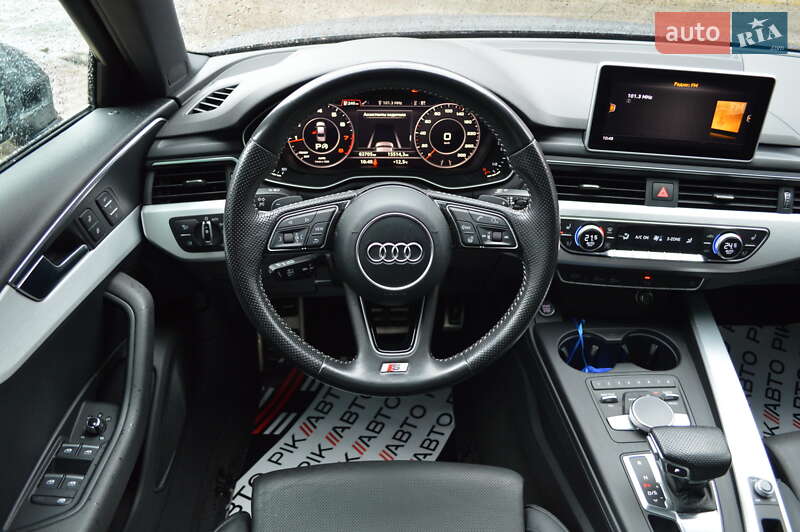 Седан Audi A4 2016 в Львове