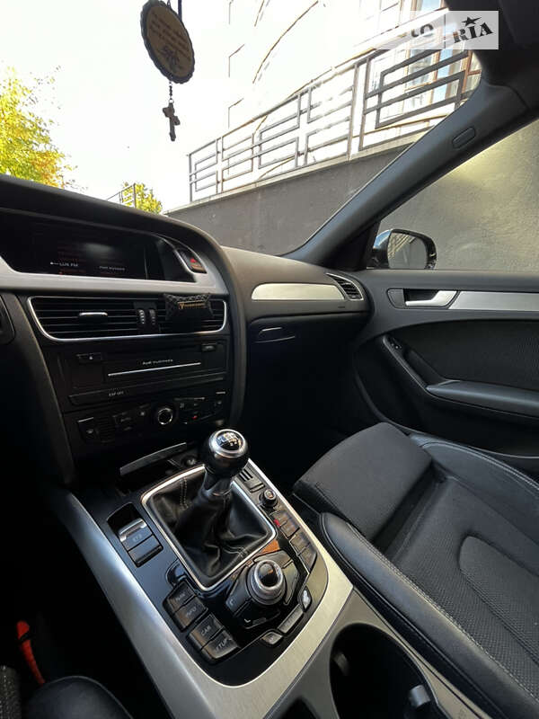 Универсал Audi A4 2010 в Ивано-Франковске
