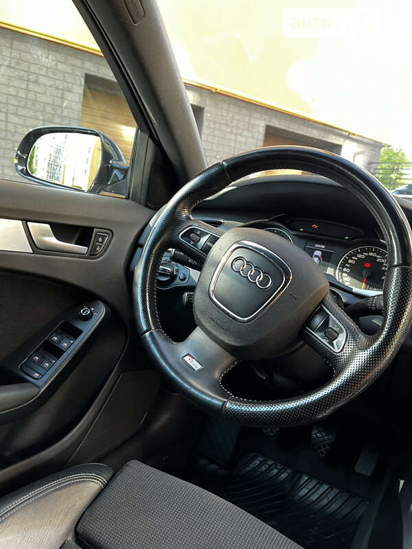 Универсал Audi A4 2010 в Ивано-Франковске