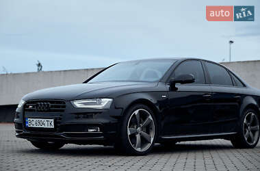 Седан Audi A4 2014 в Львове