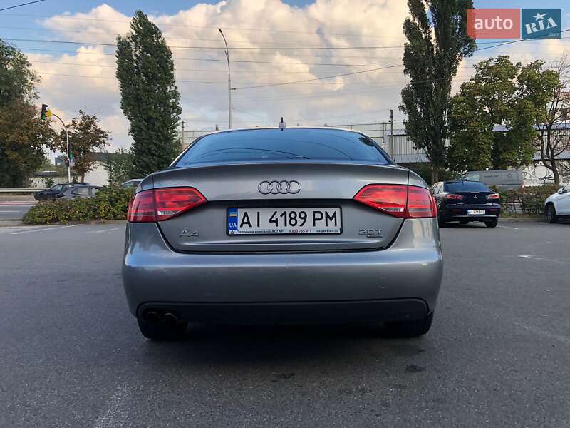 Седан Audi A4 2010 в Вышгороде