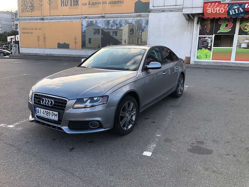 Седан Audi A4 2010 в Вышгороде