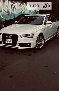 Седан Audi A4 2013 в Киеве