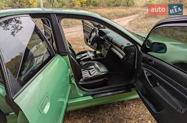 Седан Audi A4 1997 в Миргороде