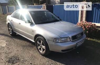 Седан Audi A4 1995 в Кагарлыке