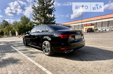 Седан Audi A4 2019 в Луцке