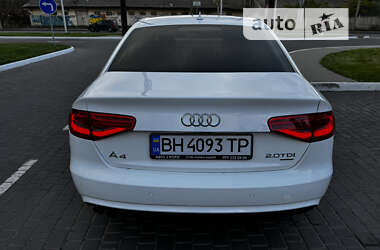 Седан Audi A4 2013 в Одесі