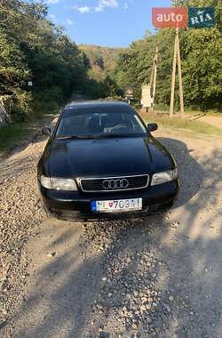 Седан Audi A4 1997 в Хусті