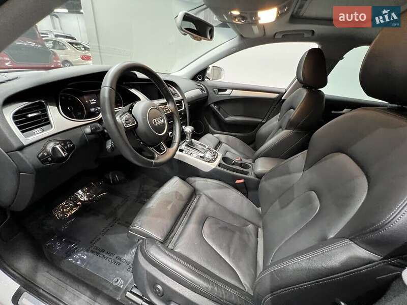 Седан Audi A4 2014 в Львове