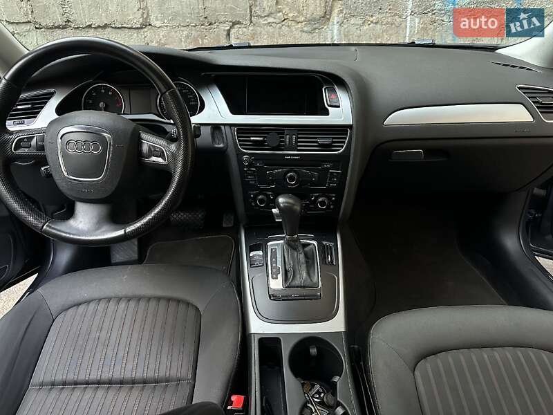 Универсал Audi A4 2011 в Киеве