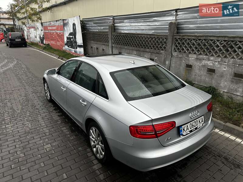 Седан Audi A4 2012 в Києві