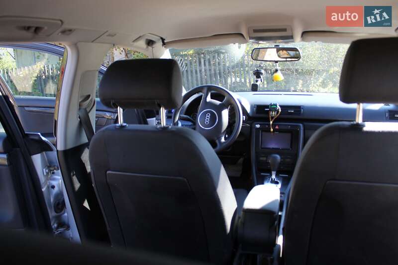 Универсал Audi A4 2002 в Демидовке