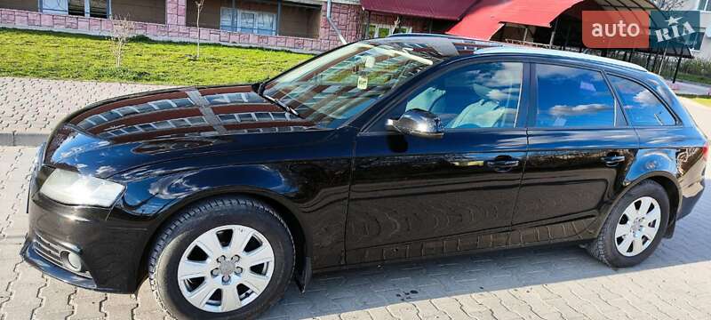 Універсал Audi A4 2010 в Чорткові