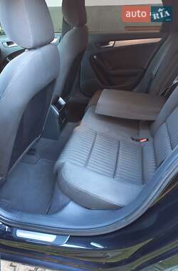 Седан Audi A4 2009 в 