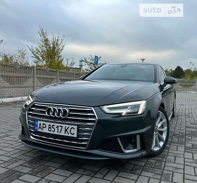 Седан Audi A4 2018 в Днепре