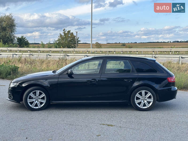 Універсал Audi A4 2011 в Житомирі