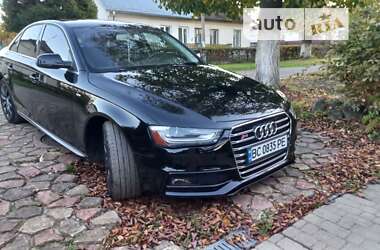 Седан Audi A4 2015 в Стрию